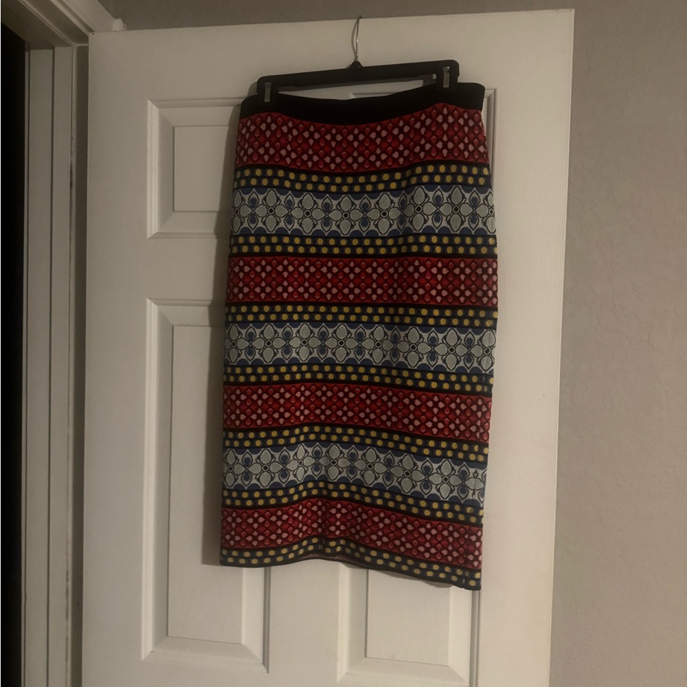 Alice + Olivia Red and Black Midi Pencil Skirt